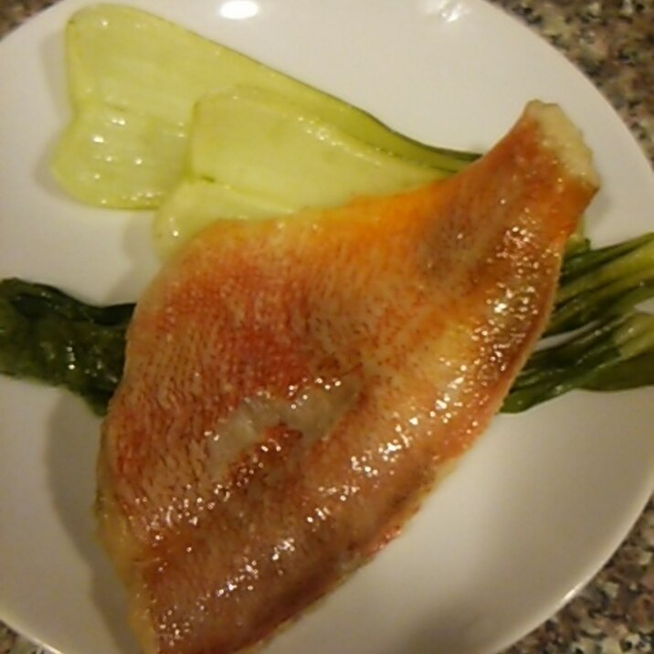 赤魚とチンゲン菜のガラスープ煮